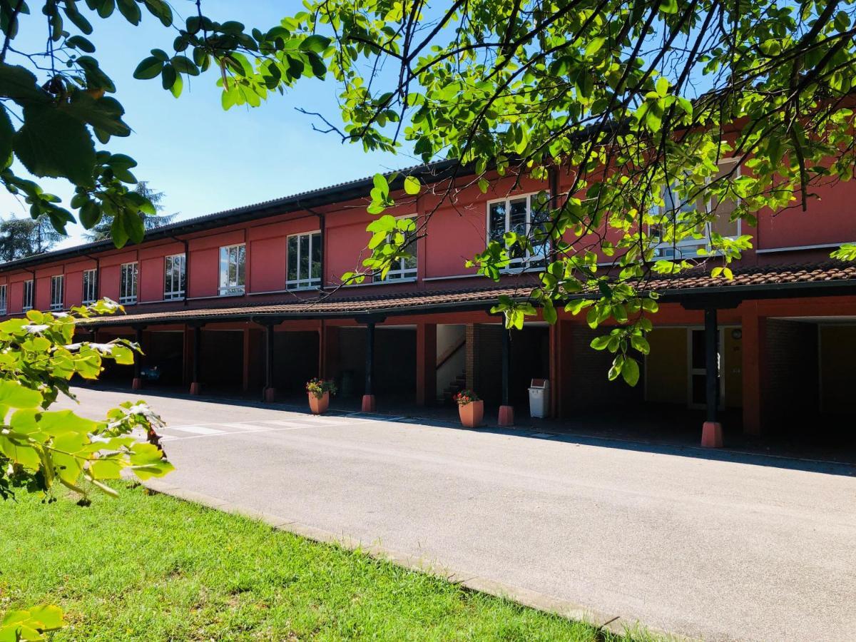 Green Park Bologna Residence Екстер'єр фото