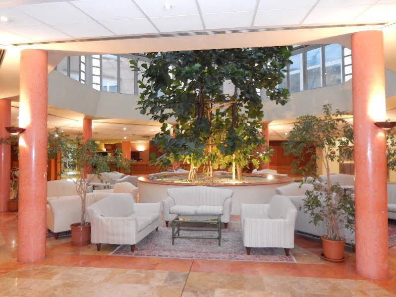 Green Park Bologna Residence Екстер'єр фото