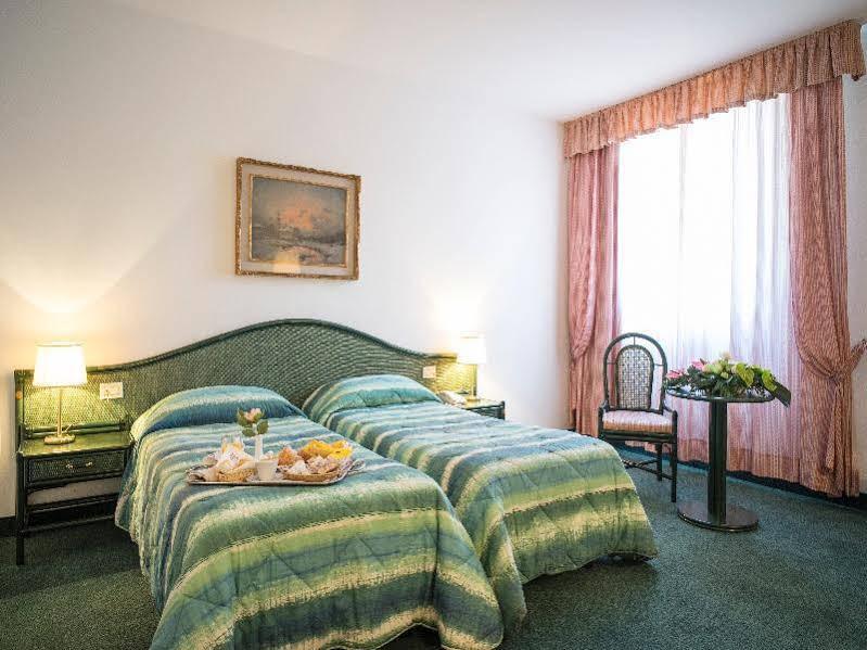 Green Park Bologna Residence Екстер'єр фото